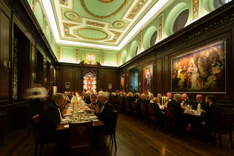 Members dining at Tallow Chandlers Hall